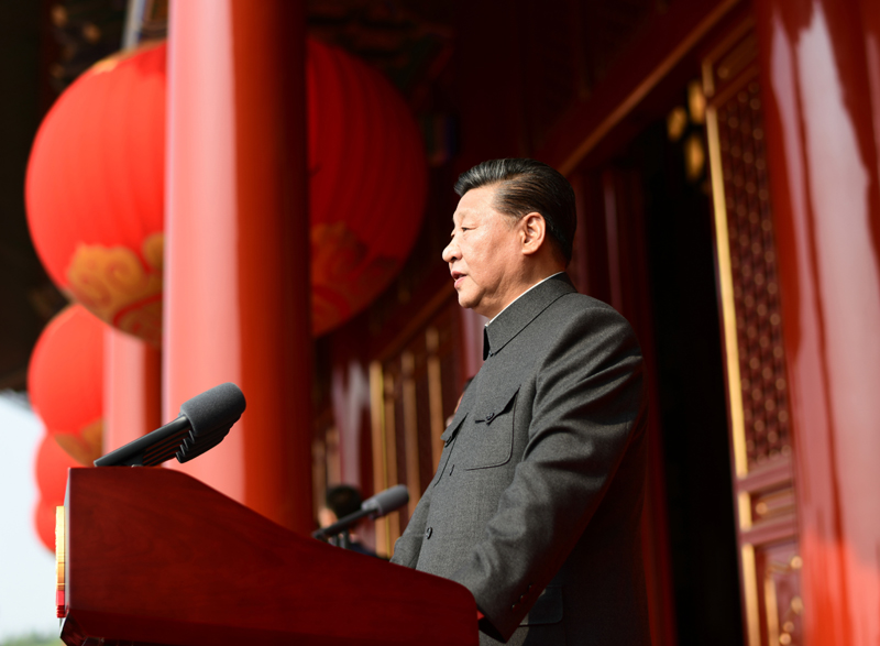 10月1日上午，慶祝中華人民共和國成立70周年大會(huì)在北京天安門廣場(chǎng)隆重舉行。中共中央總書記、國家主席、中央軍委主席習(xí)近平發(fā)表重要講話。